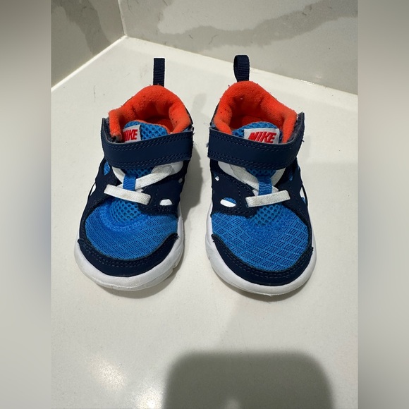 Toddler Boys Black & Blue Nike Free Run 2 Tennis Shoes Size 6C DA2692-403 - Picture 8 of 8